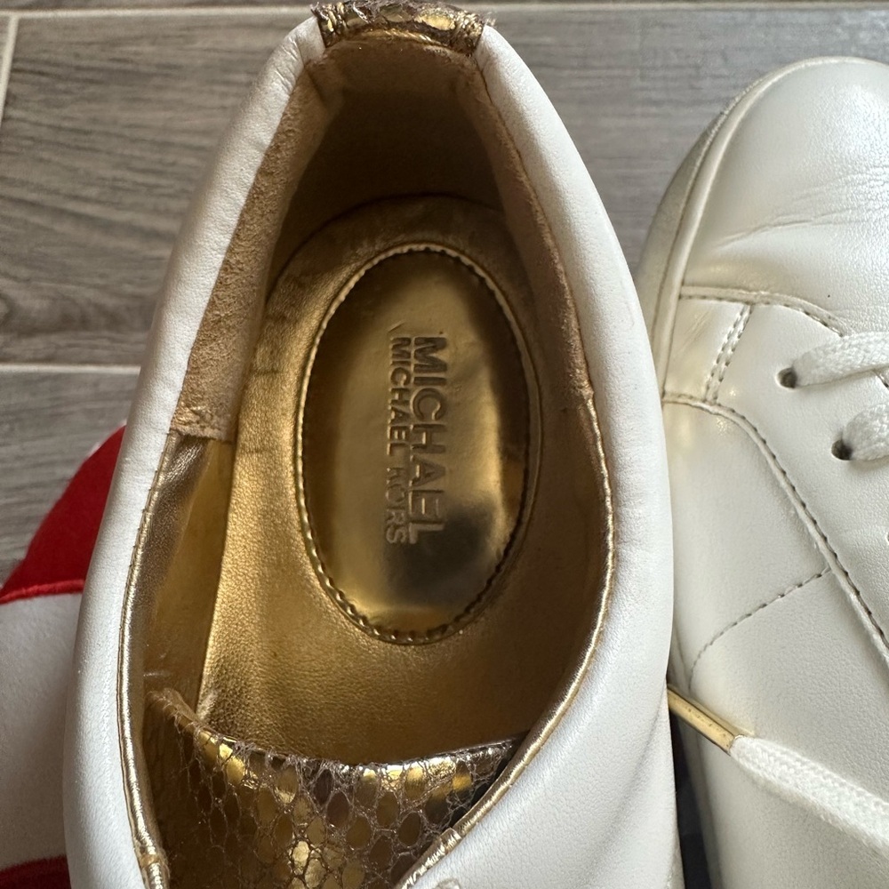 Michael Kors White Sneakers Minimalist Lace-Up Design Size 8 - Picture 8 of 11